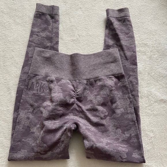 Gymshark OG Camo Leggings Lavendar - Picture 4 of 7